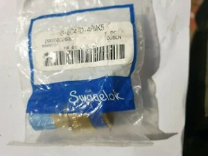 SWAGELOK B-QC4-D-4PMK5 BRASS QUICK CONNECT FITTING  (R5S1.7B1) - Picture 1 of 2