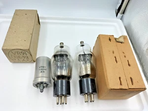 Radio Valve Tube Amplifier TV 3x Scarce c. WW2 DoD Broad Arrow AV11 & VR91 - AF - Picture 1 of 6