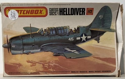 Vintage Matchbox 1:72 PK-104 Curtiss SB2C-1 Helldiver Model Aircraft Kit Boxed - Image 1 of 2