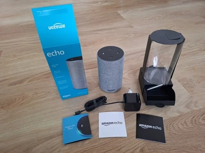 Amazon Echo (2. Generation) Sprachgesteuerter Smart Assistant - Hellgrau Stoff - Bild 1 von 3