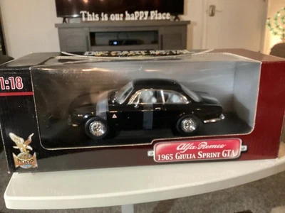 Alfa Romeo GTA 1965. Raro 1:18 Diecast Road Signature Deluxe Collection☆ Nuevo en caja Foto 1 de 2