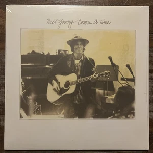 Comes a Time by Young, Neil (Record, 2017) - Picture 1 of 4