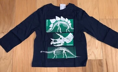 НОВЫЙ С ЯРЛЫКАМИ ДЕТСКОЕ МЕСТО ТЕМНО-СИНИЙ ДИНОЗАВР ФУТБОЛКА 12-18 М LD7 - Изображение 1 из 2