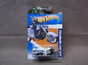 HOT WHEELS 2011 #168 WHITE BOSS HOSS MOTORCYCLE V8 LONGMONT CO POLICE TRIKE - Picture 1 of 3