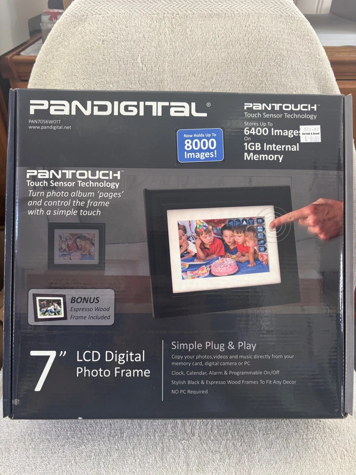 Pandigital 7" LCD PHOTO FRAME - Image 1 of 4