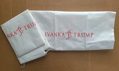 2 sacos de pó Ivanka Trump de gaze branca com cordão armazenamento: 20 x 24 e 18 x 20 - Imagem 1 de 4