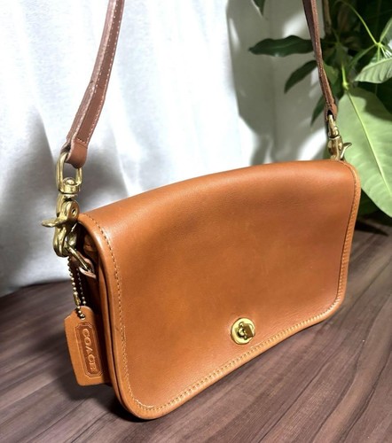 Borsa a tracolla Coach 301 vintage ottime condizioni chiusura moda dal Giappone