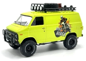 M2 MACHINES AUTO HAULERS 1971 CHEVY VAN G10 4X4 LOOSE - Picture 1 of 4