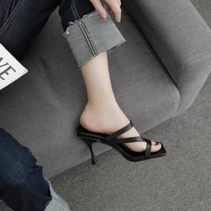 Sandalias para mujer punta abierta tanga zapatillas deslizantes mulas tacón alto negras 8,5 - Imagen 1 de 11
