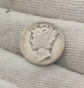 1920(?)-P Mercury Dime #052 - Picture 1 of 3