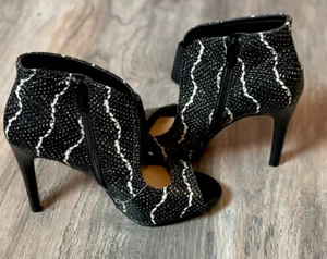 GIANANA WOMENS HEELS SNAKESKIN PEEPTOE BOOTS BOOTIE SIZE 6M - Picture 1 of 9