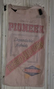 vtg PIONEER Hybrid Corn Seed Sack #2 14X31" SHIPPING INCLUDED - Picture 1 of 5