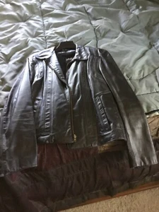 Schwarze Herren Lederjacke mit Reißverschlussfutter Größe 40 - Bild 1 von 6