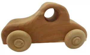 Handgefertigtes Zedernspielzeugauto aus Holz - Bild 1 von 7