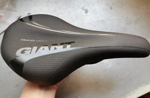 GIANT COMFORT GROOVE SADDLE SEAT MTB CITY TOURING BIKE BLACK BY SELLE ROYAL - Picture 1 of 7