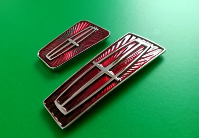 Nuevo 1998-1999-2000-2001-2002 Lincoln Town Car Capó-Tronco Emblema Conjunto de 2-Metal Foto 1 de 4