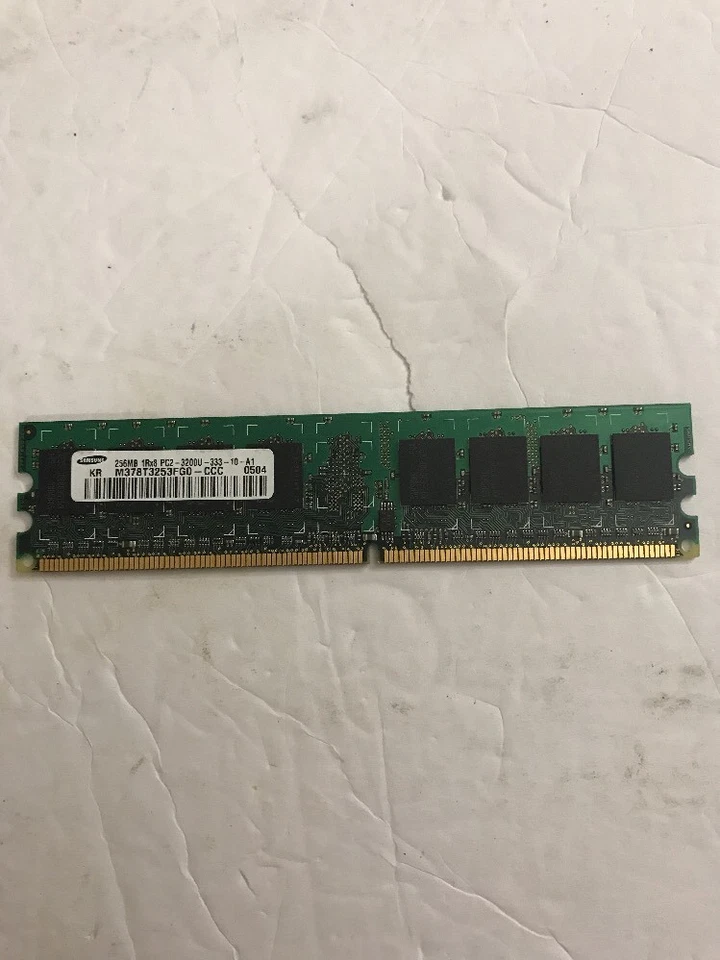 SAMSUNG    M378T3253FG0-CCC 0504     256mb 1Rx8 pc2-3200U-333-10-A1 Ships N 24h - Image 1 of 3