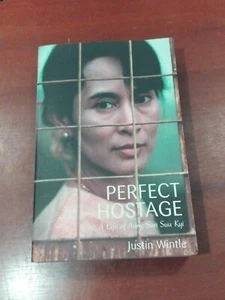Perfect Hostage, Wintle, Justin. Large Print - Picture 1 of 6