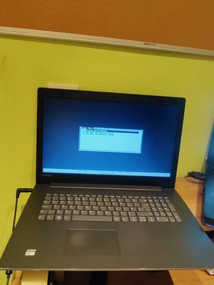 Lenovo Ideapad 320-17ast amd a6-9220 17,3 pulgadas Radeon R4 5 núcleos 8 GB Ram sin disco duro  - Imagen 1 de 4