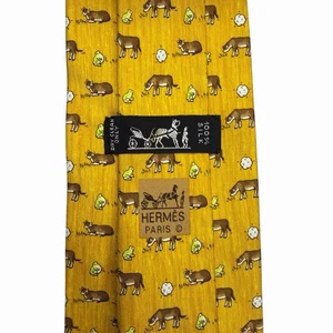 Hermes Herren Krawatte Kühe & Frösche Gold Satin Seide 7893 MA 3 5/8" (W) x 61,5" (L) EUc - Bild 1 von 5