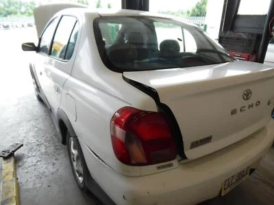 Bomba de combustible usada se adapta a: conjunto de bomba Toyota Echo 2001 grado A Foto 1 de 4