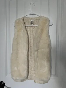 Max Studios Faux Fur White/Gold Sweater Vest Girls Size L (14) - Picture 1 of 5