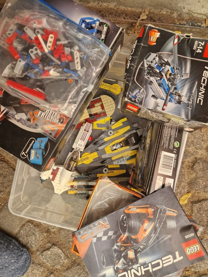 Lego Technic Konvolut Und Stsr Wars Wie Abbildung - Bild 1 von 1