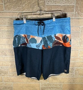 BillaBong BoardShorts Size 34 - Picture 1 of 5