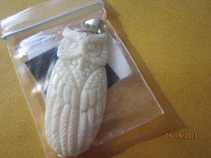 WHITE OWL 2"  Pendant for Necklace charm Indonesia Intercept tab Vintage - Picture 1 of 2