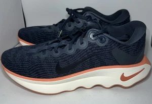 Nike Motiva Wanderschuhe Donnerblau/Weiß Herren Größe 9,5/Damen 11-Neu - Bild 1 von 6