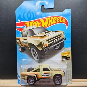 2019 Hot Wheels #64 - '87 Dodge D100 Matte Tan Baja Blazers #1 FYB93 Long Card - Picture 1 of 7