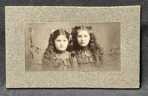 TINY CDV SIZE MOUNTED PHOTO TWO SISTERS LONG CURLY HAIR~ROCHESTER NY STUDIO - Picture 1 of 3
