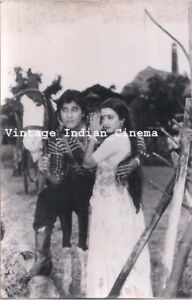 Kaarnama 1990 Vinod Khanna Farha Naaz Photo Original Rare Bollywood 