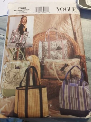 Tote Bag Pattern Accessories One Size Vogue 7563 Uncut Purse - Image 1 of 2