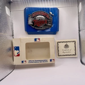 1987 TWINS BELT BUCKLE BY SISKIYOU IN ORIGINAL BOX WITH CERTIFICATE MLB USA - Picture 1 of 2
