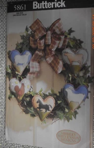 Butterick 5861 Heart Felt Hertiage Wreath Bell Pull Ornaments Wall Hanging Uncut - Picture 1 of 2