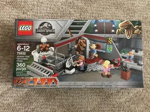 LEGO 75932 Jurassic Park Inseguimento Velociraptor - Foto 1 di 3