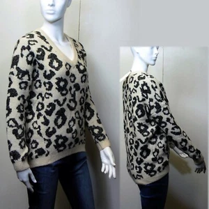 PER UNA animal print V-NECK JUMPER ~ Size S ~ Oatmeal Mix with Metallic - Picture 1 of 7