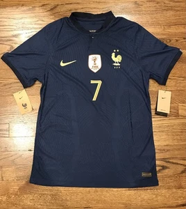 Neu mit Etikett Nike Frankreich FFF 2018 Patch FIFA Fussball-Weltmeisterschaft Antoine Griezmann 7 Trikot Größe XL - Bild 1 von 14