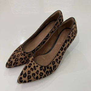Clarks Artisan Kalbshaar Leopardenmuster Pumps Absätze Größe 10 M EUC Schuhe - Bild 1 von 8