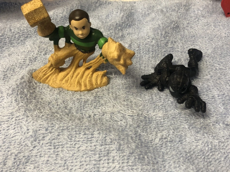 SANDMAN & BLACK DISFRACE SPIDER-MAN - Juego de 2 figuras de escuadrón de superhéroes 2007 Foto 1 de 4