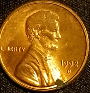 No IN GOD WE TRUST 1992 D Lincoln Cent ,Grease Fill Strike, Wide AM - Picture 1 of 12
