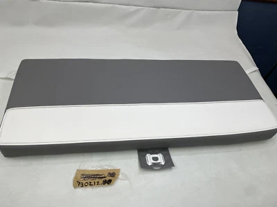 COJÍN ASIENTO ARCO CENTRAL BAHÍA RANGER 2360 730212 GRIS/BLANCO 35" X 15" X 3" BARCO Foto 1 de 4