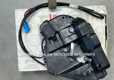 Mercedes Benz Genuine C280 C240 C320 C240 01-07 Right Window Motor OE 2037300435 - Image 1 of 3