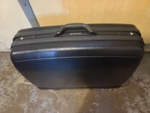 Samsonite Luggage Vintage 28"x 22"x 10" (No Key) - Picture 1 of 10