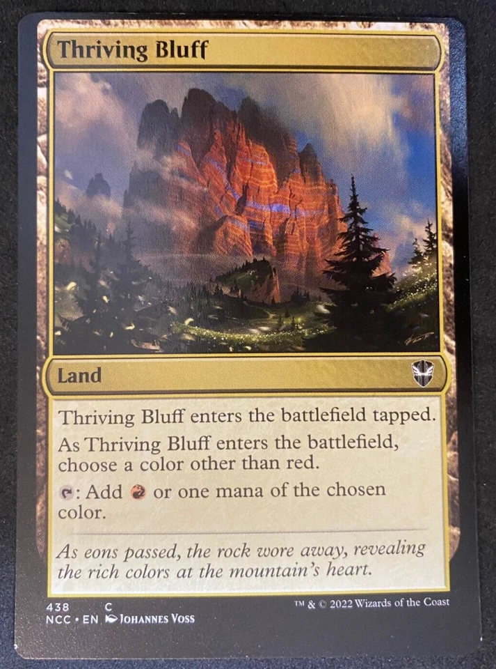 Thriving Bluff - MTG - New Capenna Commander - Misprint Miscut Alignment Dot - Image 1 of 2