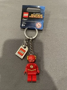 LEGO SUPER HEROS FLASH MINIFIGURE KEYCHAIN 853454 - Picture 1 of 2