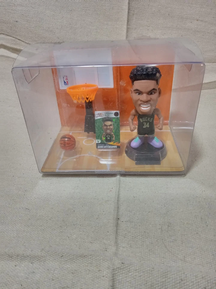 Zuru Mini Brands NBA Ballers Blind Capsule - 5 Surprises Each -