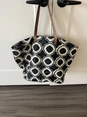 Джутовая большая сумка-тоут для переноски с ручками из искусственной кожи от Mud Pie - Изображение 1 из 4