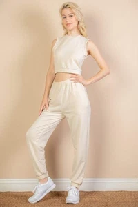 Conjunto de 2 piezas de pantalones deportivos Capella French Terry Crop Crew sin mangas y jogger en 3 colores - Imagen 1 de 17